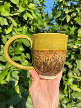 Load image into Gallery viewer, Olive Speckle Mug
